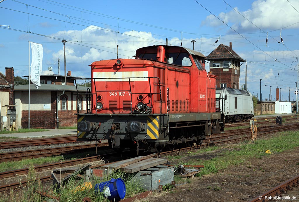 345 107-7 der HVLE weilt am 27.08.17 in Wustermark Rbf