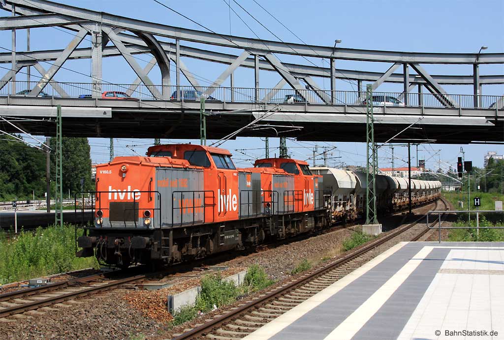 V160.5 und V 160.6 am 08.07.13 mit einem Schotterzug bei der Einfahrt nach Berlin Gesundbrunnen