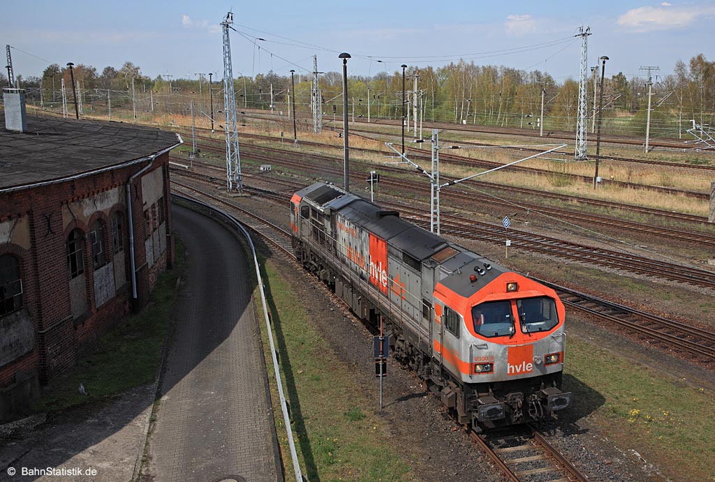 Tiger V330.8 der HVLE am 24.03.22 auf dem Weg zur Energienachladung in Wustermark Rbf