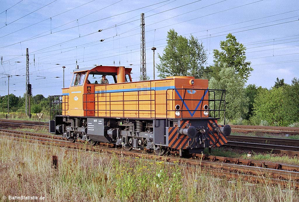Lok 8 der Osthavelländischen Eisenbahn am 17.08.04 durch Priort