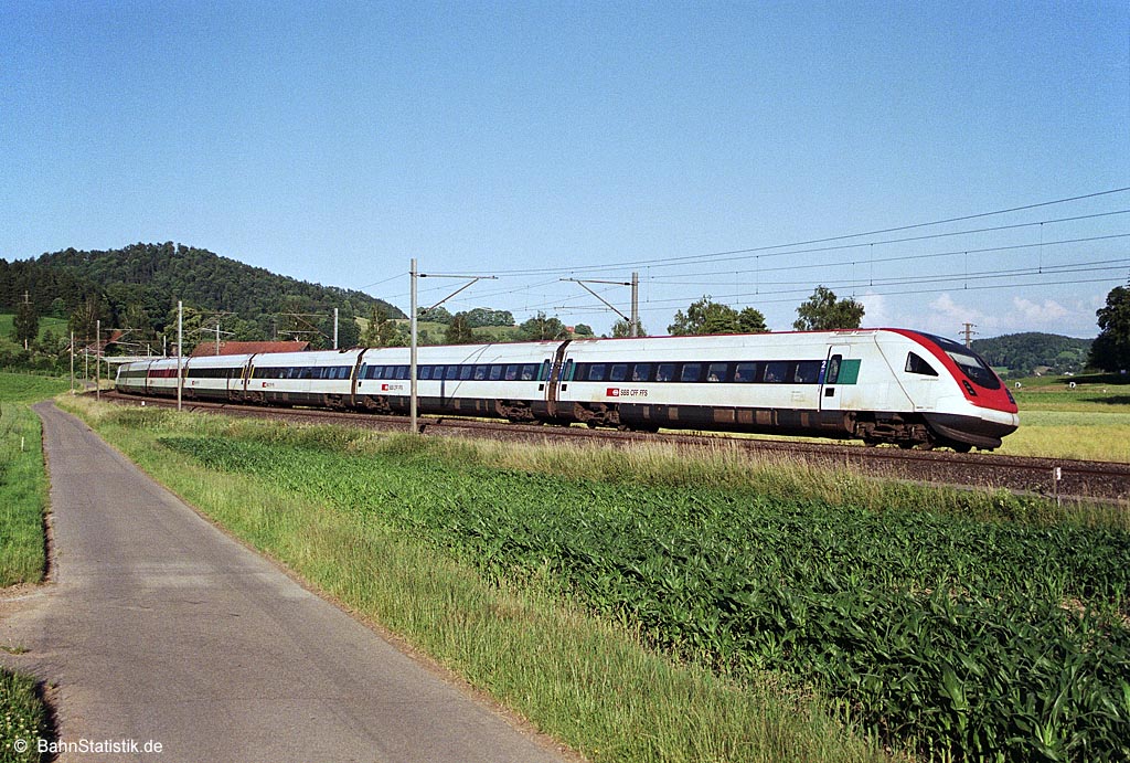 RABDe 500 021ff namens »Jeremias Gotthelf« am 21.06.08 als ICN (St. Gallen – Genève-Aéroport) nahe Schottikon
