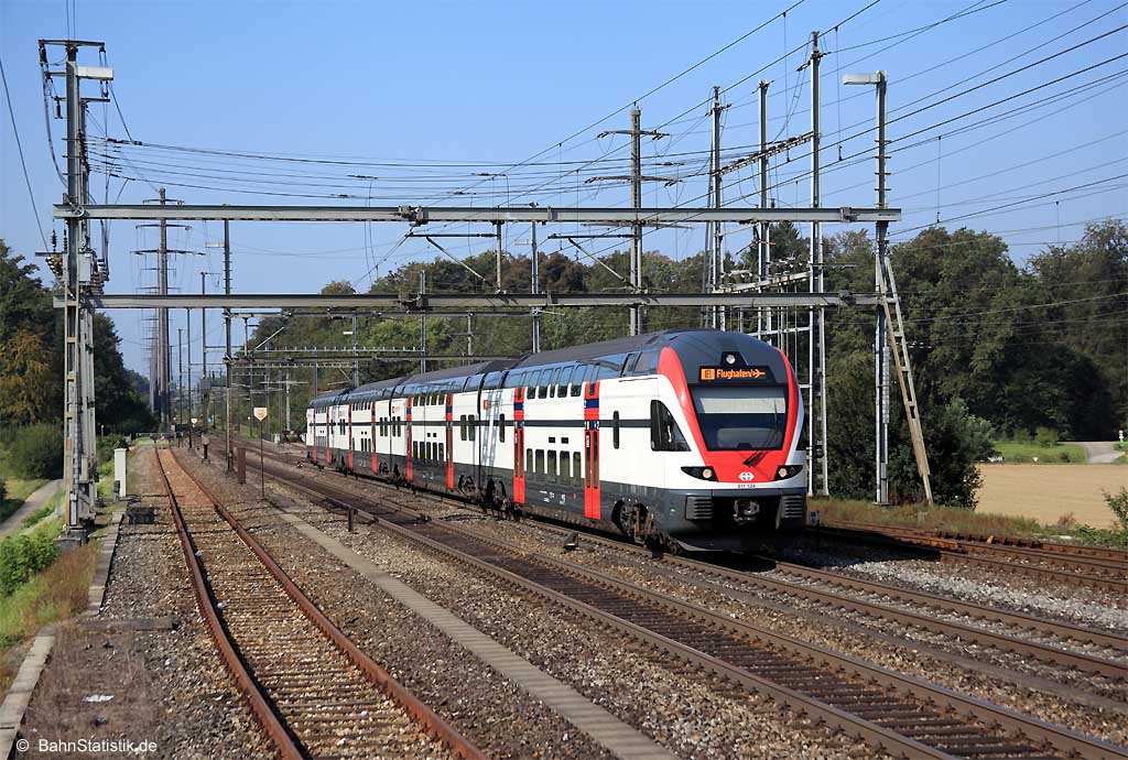 RABe 511 124 am 06.09.14 als IR nach Zürich Flughafen durch Möhlin